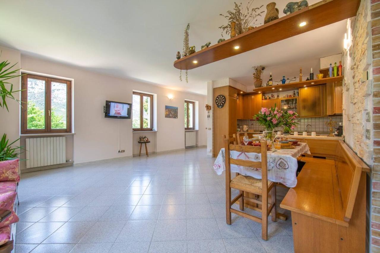 Le3Sirene Apartment Brentino Belluno Exterior photo